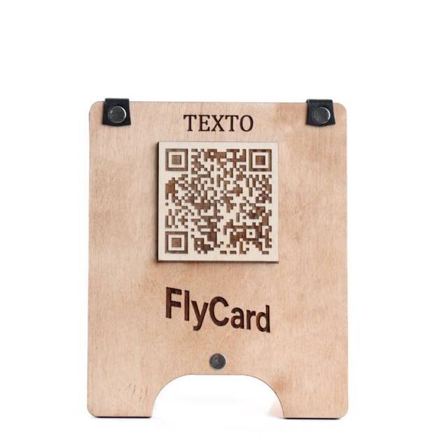 Soporte QR en Soporte Minimalista de Madera
